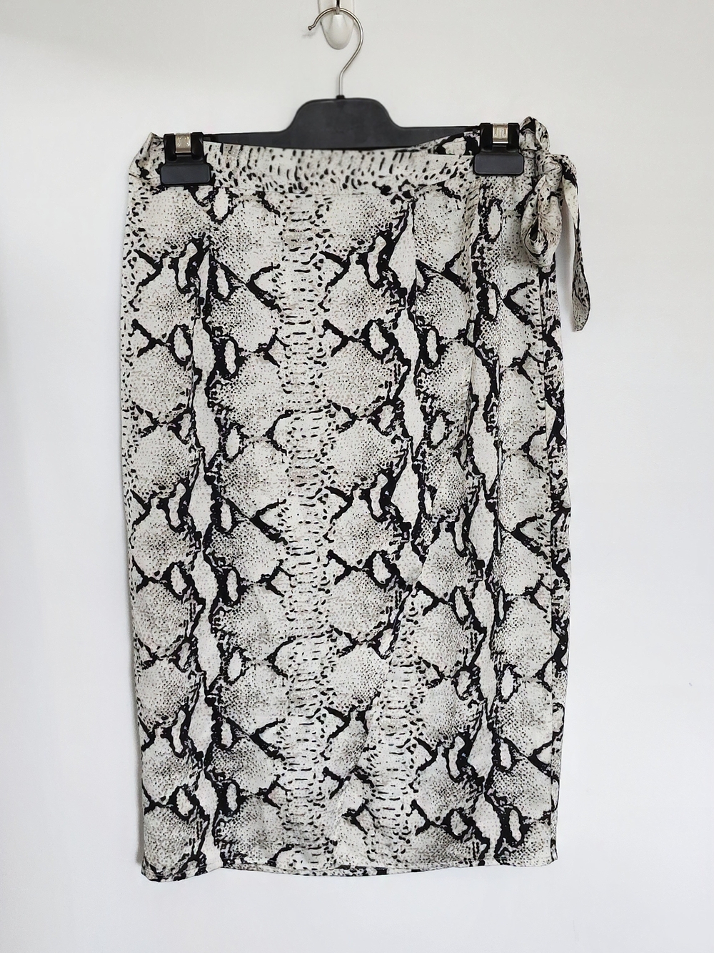 PrettyLittleThing Snake Print Wrap Skirt